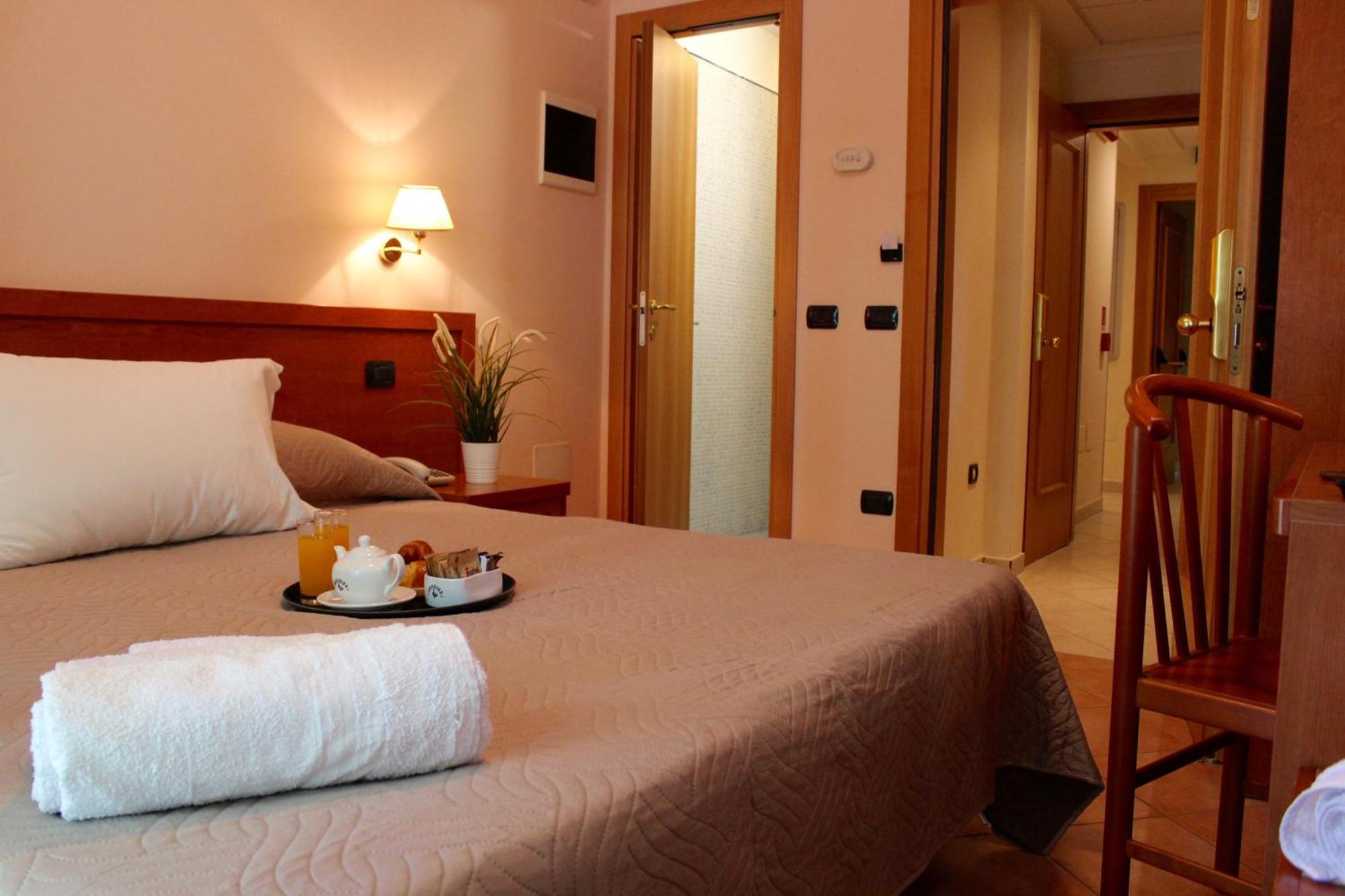Hotel Jole Cesenatico Kültér fotó