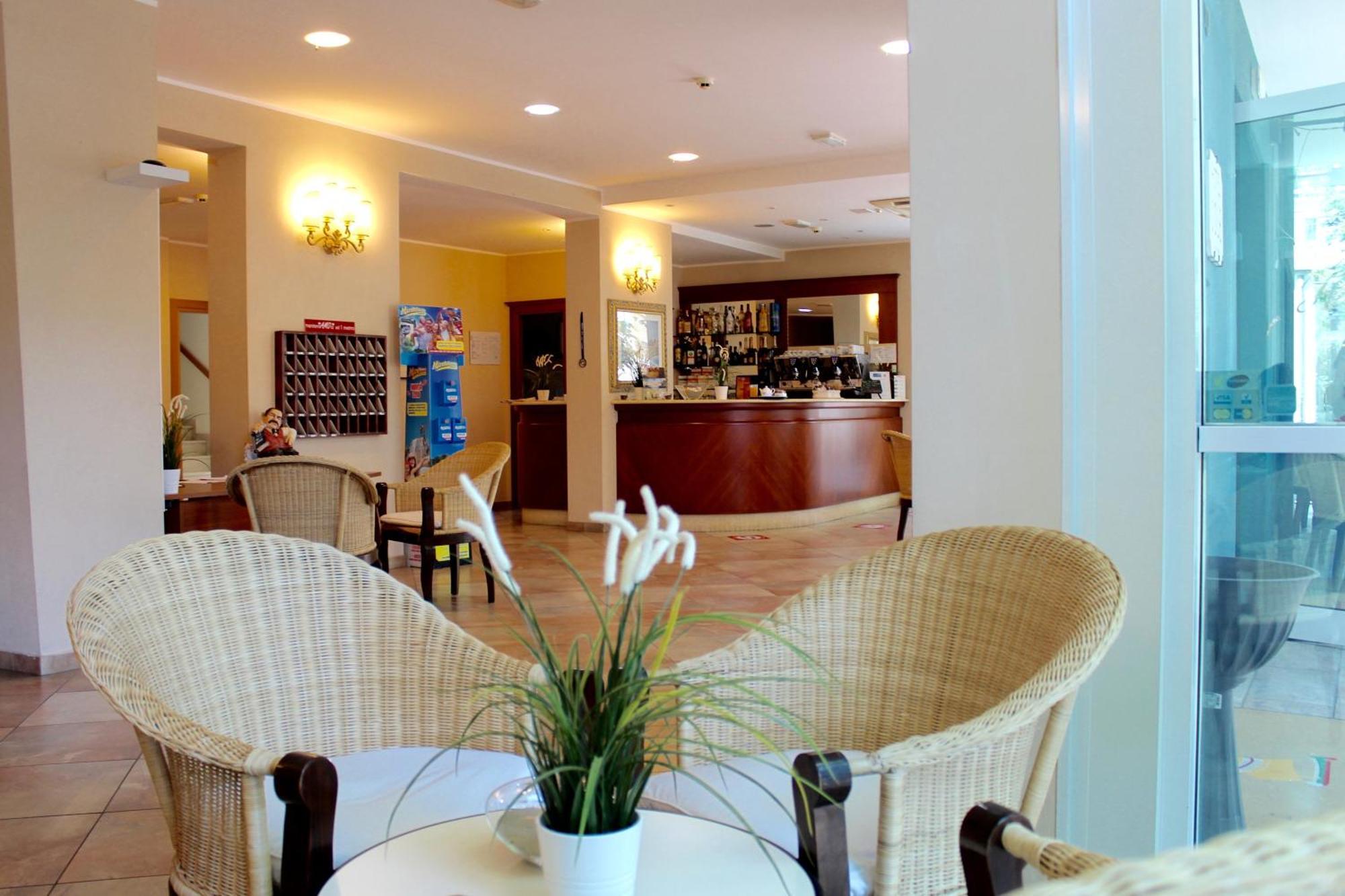 Hotel Jole Cesenatico Kültér fotó