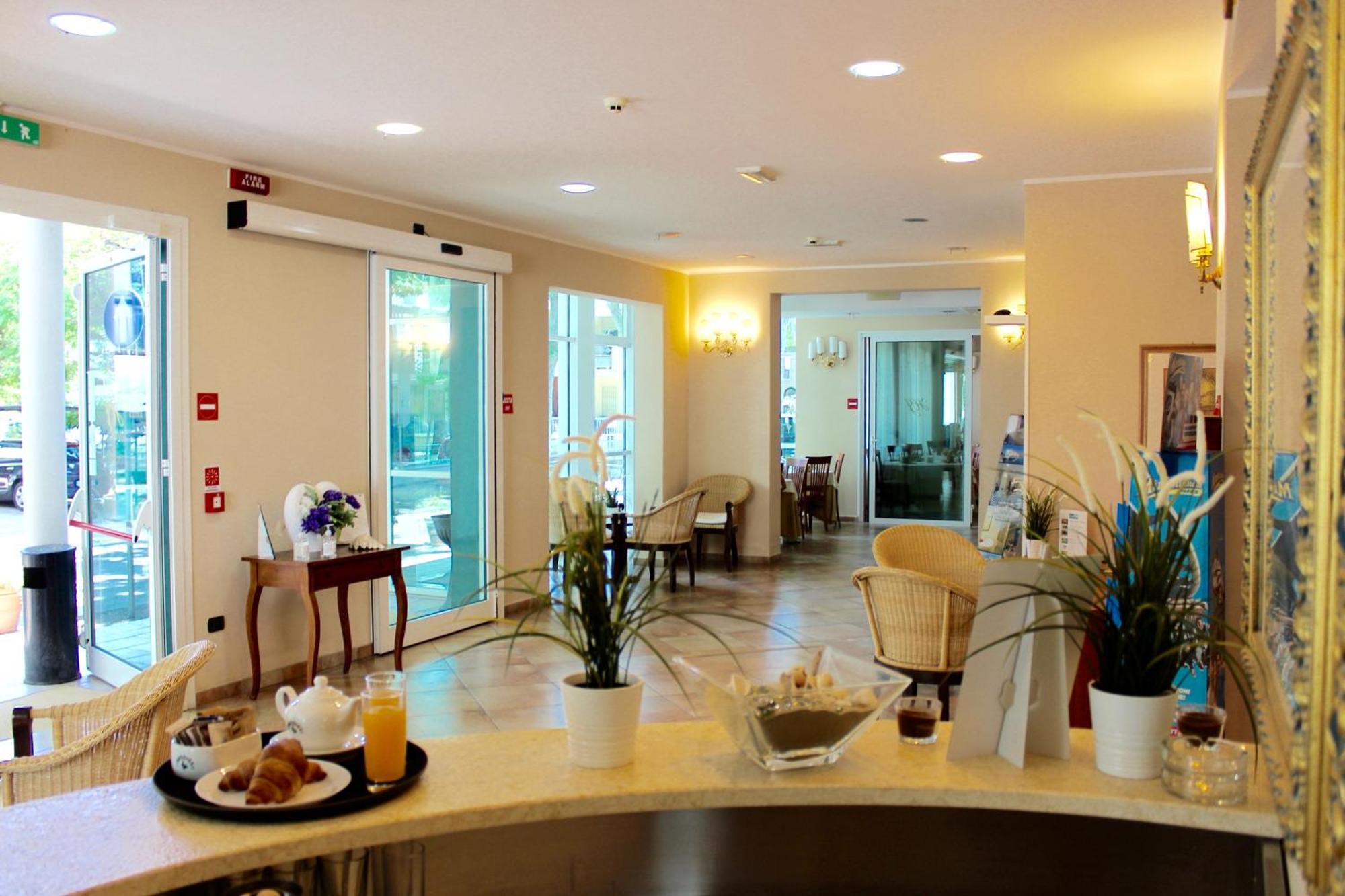Hotel Jole Cesenatico Kültér fotó