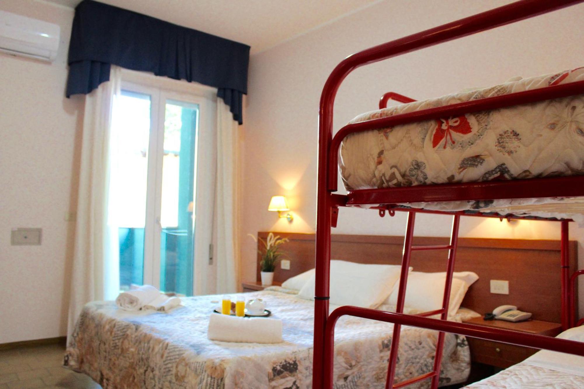 Hotel Jole Cesenatico Kültér fotó
