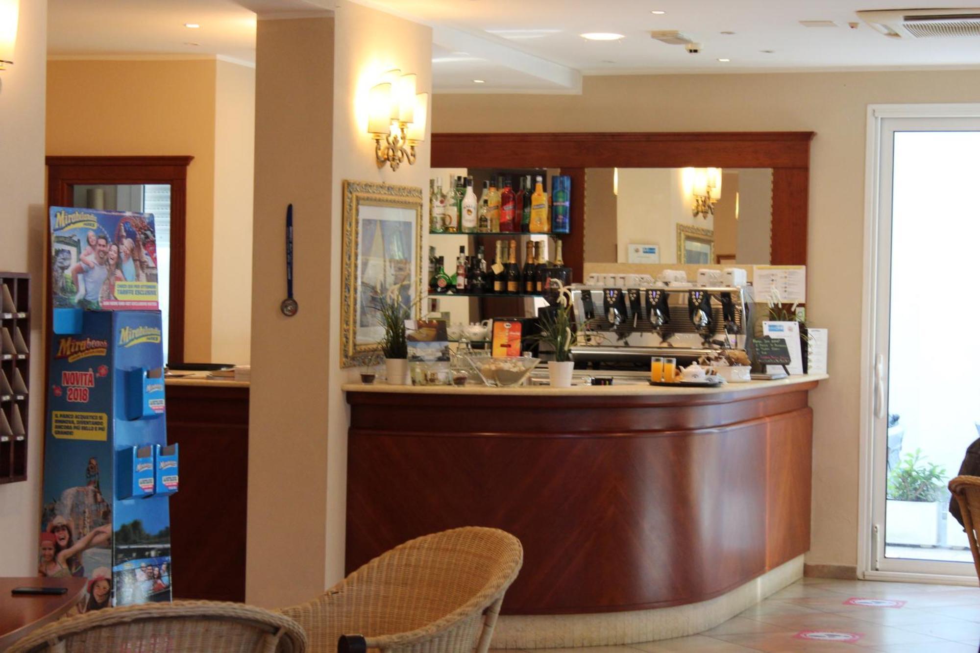 Hotel Jole Cesenatico Kültér fotó