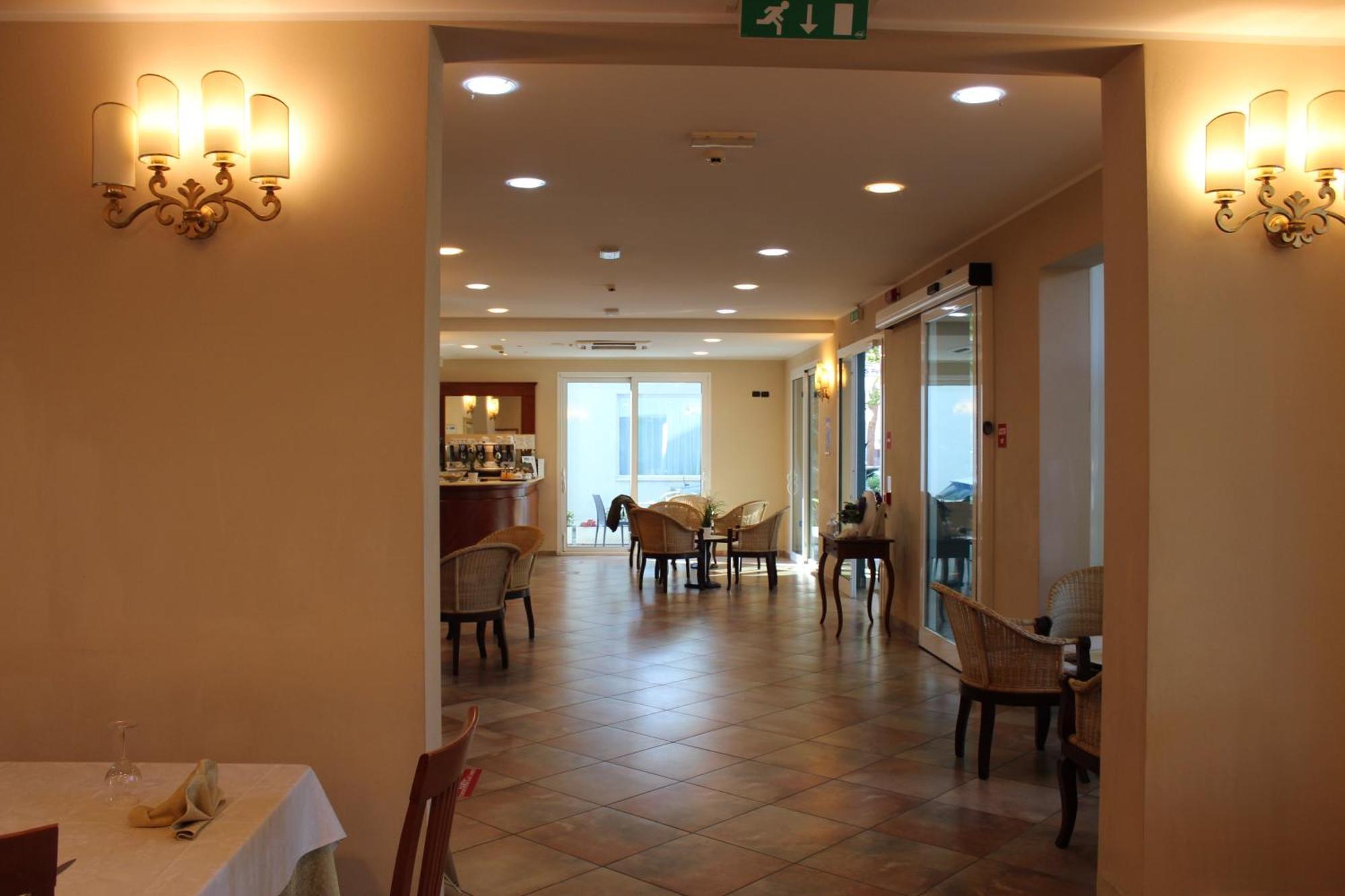 Hotel Jole Cesenatico Kültér fotó